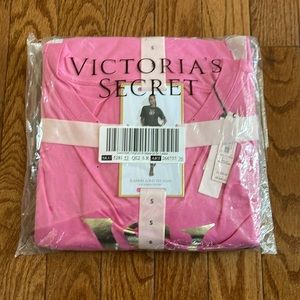 Flannel Long Tee- Jama size small NWT